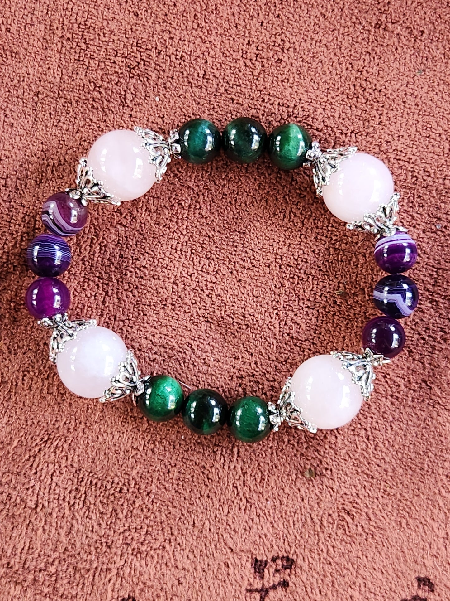 Bracelets beeds
