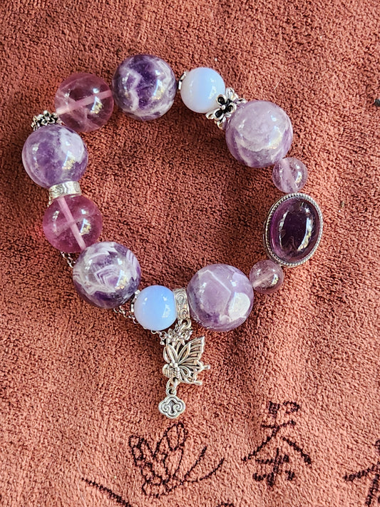 Bracelets beeds