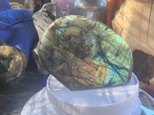 Stones free form
