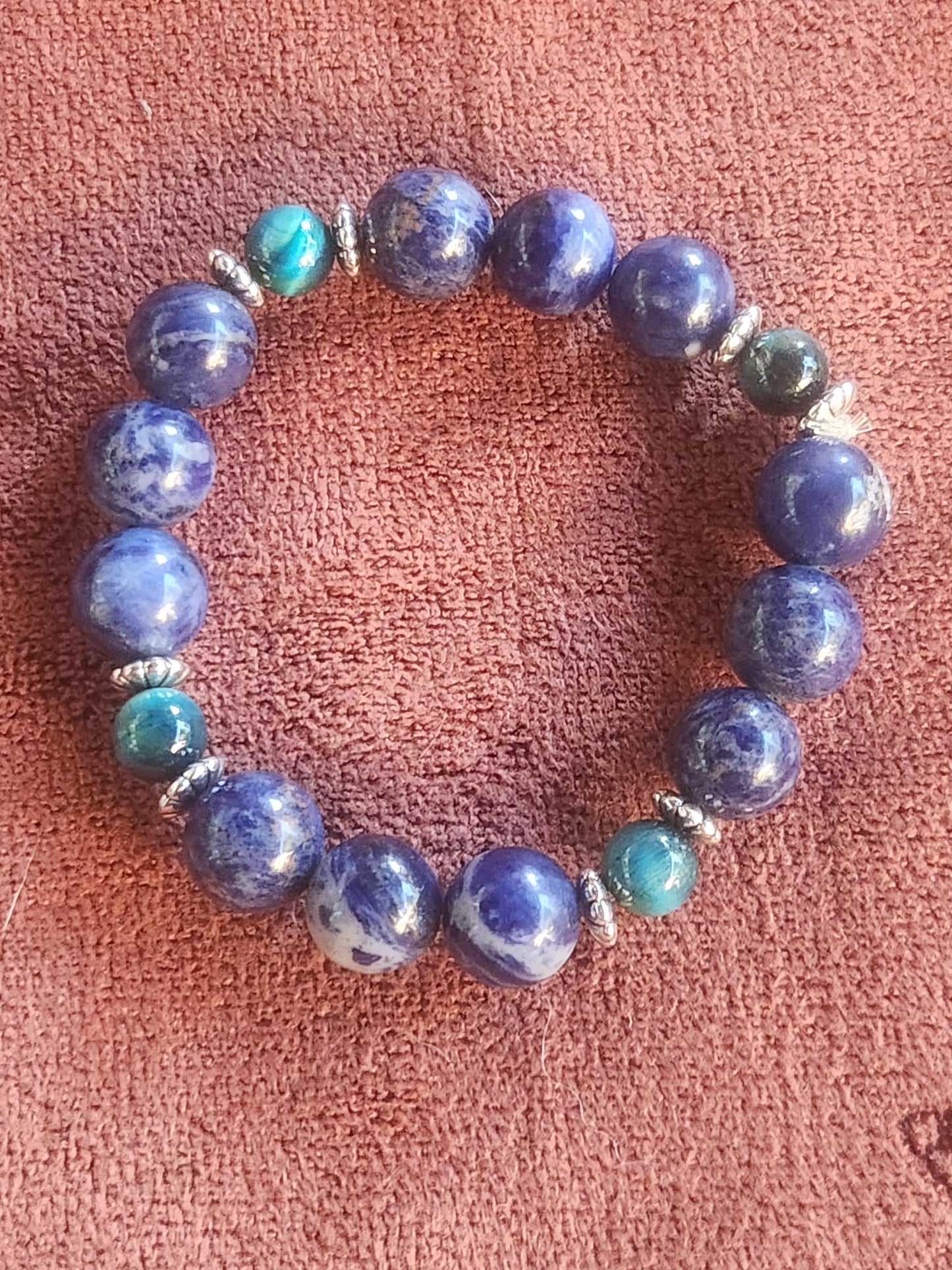 Bracelets beeds