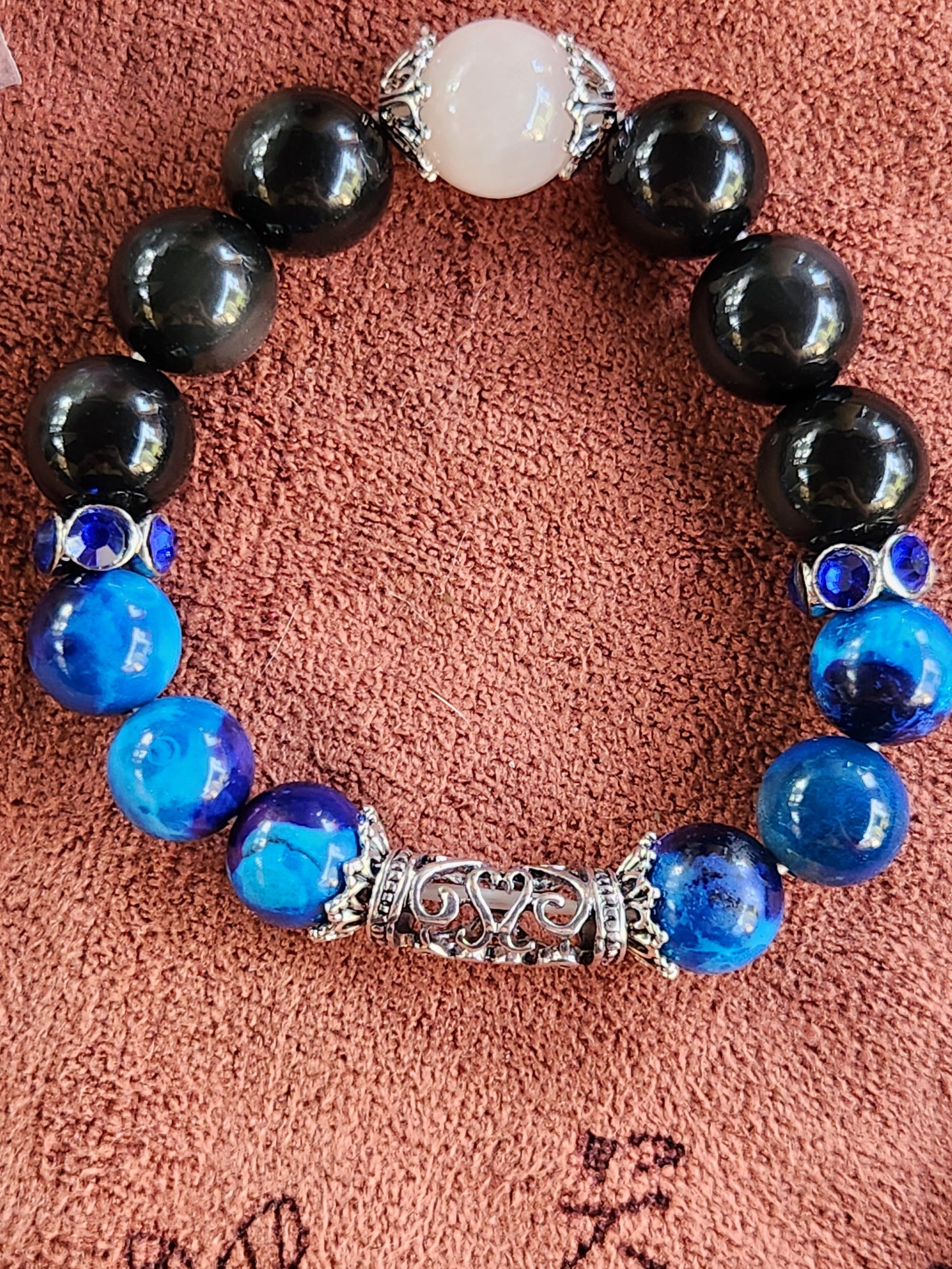 Bracelets beeds